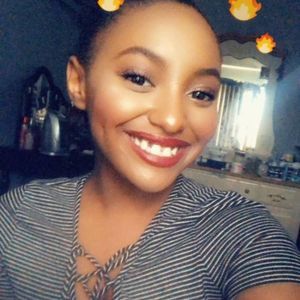 Meet your Posher, Katelyn